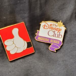 Disney Pin Trader Disney Club Inaugural Member and Mickey Thumbs Up